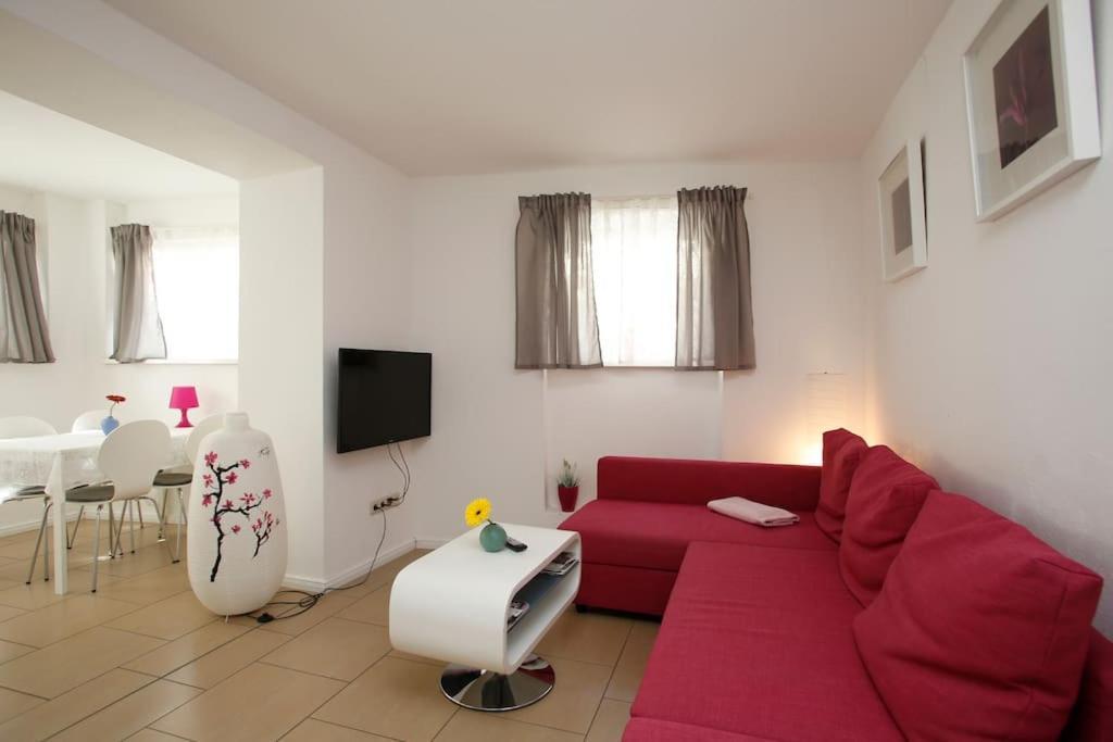 Sunny Apartment At Rostock - Pink Eksteriør bilde
