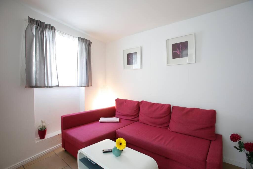 Sunny Apartment At Rostock - Pink Eksteriør bilde
